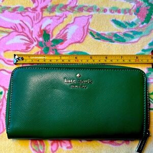 Kate Spade Green Wallet